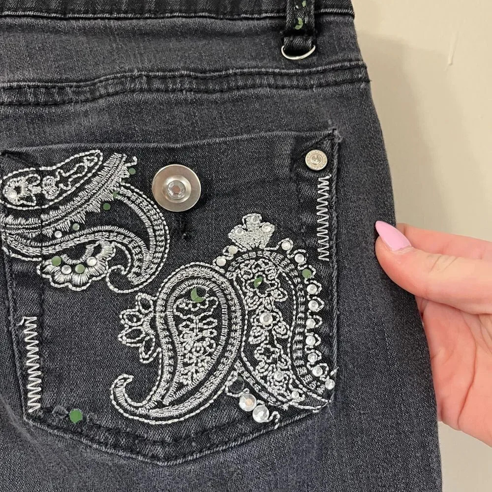 Joujou Women Dark Gray Bootcut Jeans 7/8 Medium Wash Embroidered Paisley Pockets